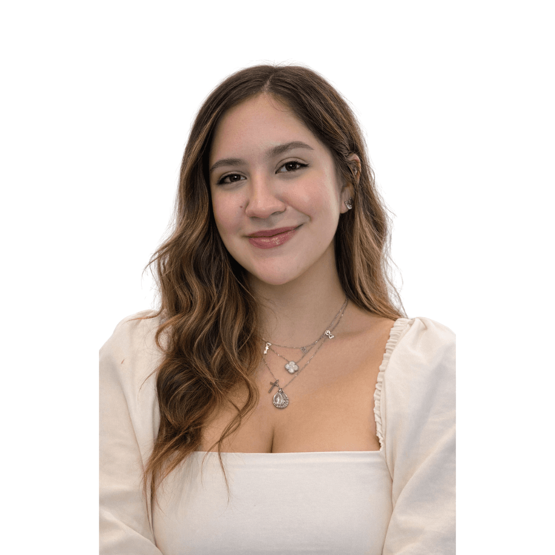 Mariana Angulo, ISA / Loan Officer Assistant